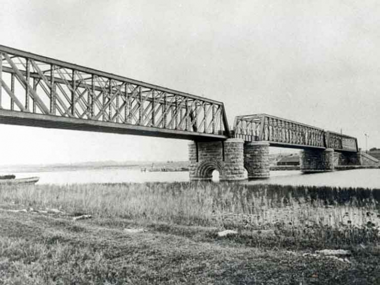 Corrib Viaduct. Photograph is courtesy of the Balfour Collection, NUI Galway.